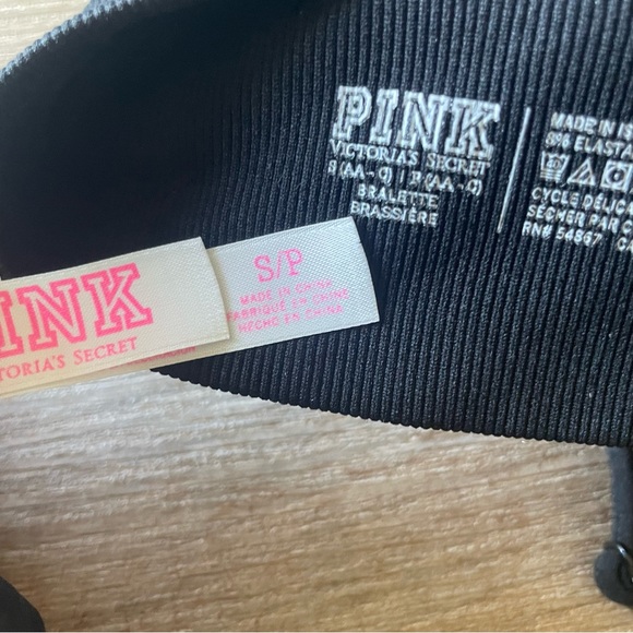 Victoria’s Secret pink bras - Picture 5 of 5